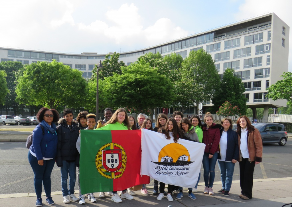 AEAR - Escola Básica e Secundária Aquilino Ribeiro, Porto Salvo, na Sede da UNESCO  Paris, 27 a 30 Abril 2019